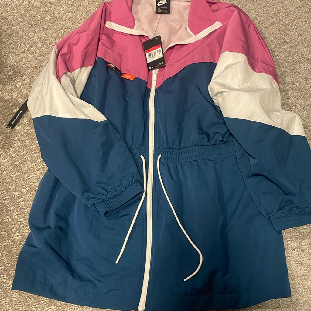 Nike 80s Style Brand New Windbreaker